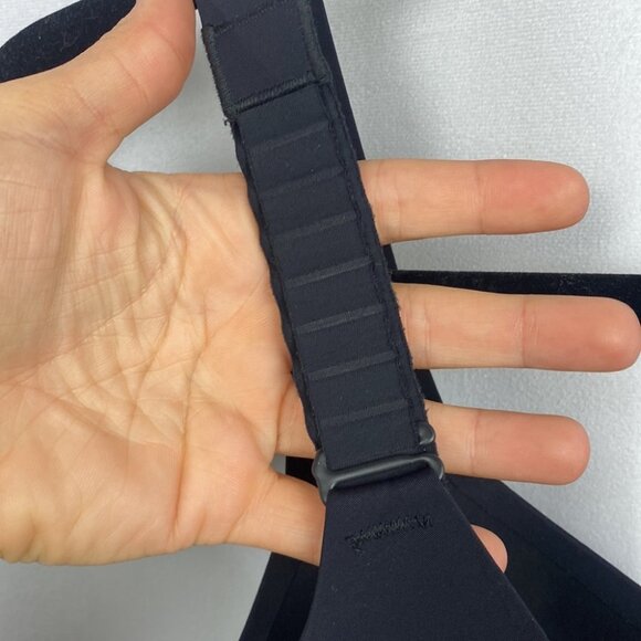 Knix Catalyst Ladder Strap Hibra101 Wireless Sports Bra -Size 7 (36/38DD-36/38E) - Picture 7 of 10